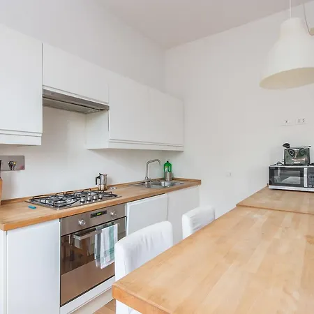 Apartment Rsh Quattro Cantoni