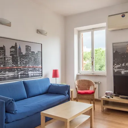 Apartment Rsh Quattro Cantoni Rome